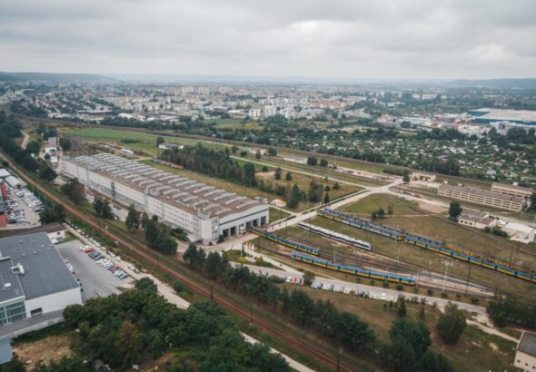 Instalacja fotowoltaiczna i magazyn energii na SKM Gdynia Redłowo.