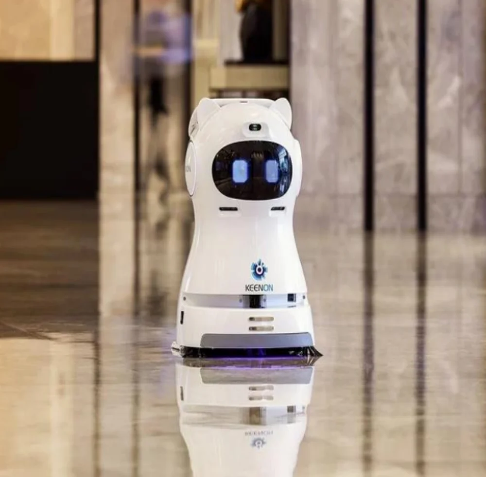 Robot sprzątający produkowany w Chinach wykroczył - dane 1000 użytkowników odkurzaczy ukradzione