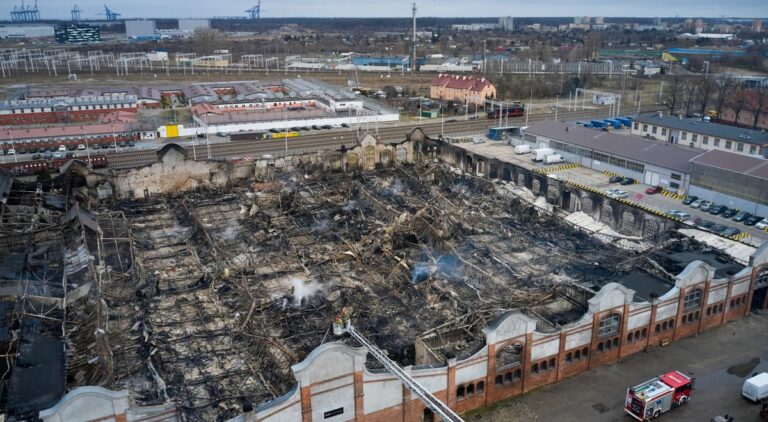 Emergency evacuation due to electrical energy storage fire in Greater Poland