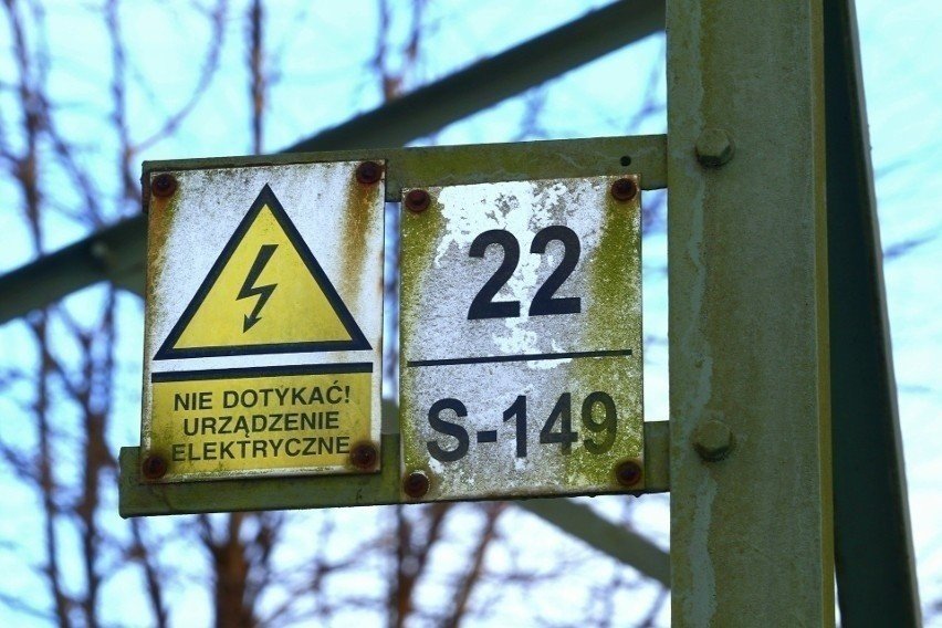 Wyłączenia prądu w Hrubieszowie: Awary techniczne i planowane niszczenia.