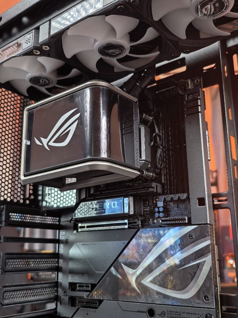 asus-rog-strix-iv-slc-360-chlodzenie-aio-duzy-lcd-wyswietlacz-podswietlenie-cena-high-tech-cooling