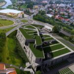 Prezydent Nowego Sączu zatwierdził budowę magazynu energii w Zabełczu, zwiększając efektywność OZE i stabilność sieci