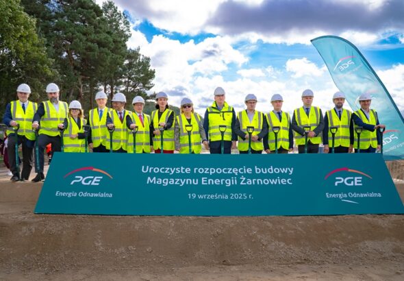 Transformacja polskiej energetyki od Żarnowca do nowoczesnych magazynów energii.