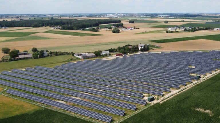 transformacja energetyczna polska lipiec 2023 nowe plany certyfikaty emisji inwestycje odnawialne