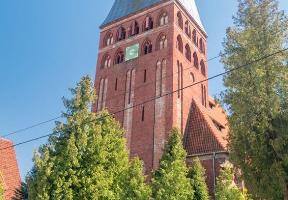 Remont zabytkowego kościoła ewangelickiego w Ostródzie, przywracanie historycznej świetności, energia oszczędzona.