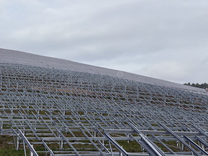 Farma kolektorów słonecznych w Grudziądzu z systemem magazynowania ciepła – nowoczesne rozwiązanie energetyczne